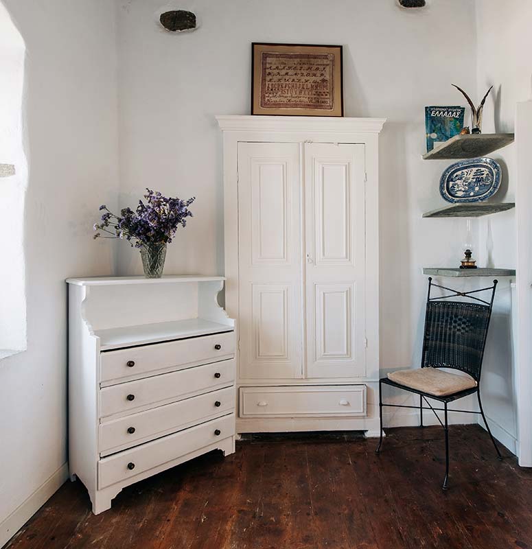 Το εσωτερικό διαμερίσματος Σάλα στο YiaYias home στη Σίφνο