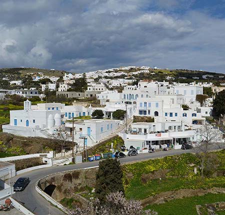 Θέα προς τον Αρτεμώνα