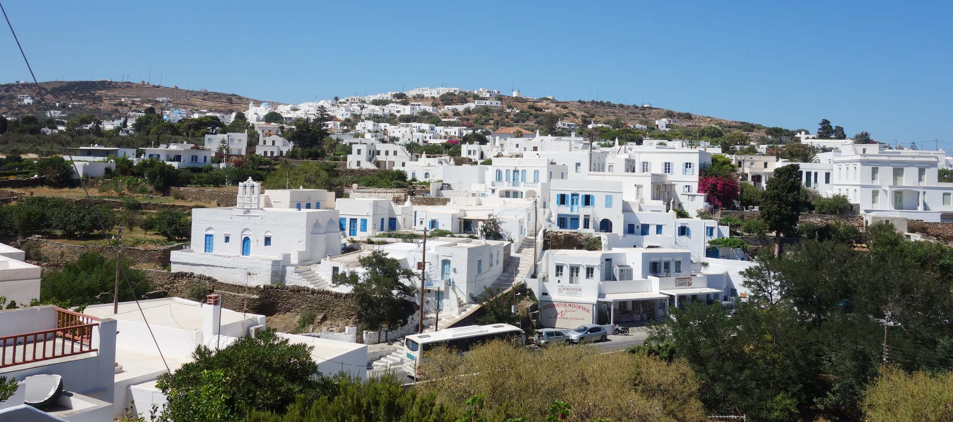 Ο οικισμός Άνω Πετάλι και ο Αρτεμώνας στη Σίφνο